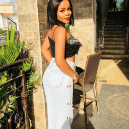 Amateur self-portrait of smooth and beautiful skinned pussy masturbating. Even her toes curled up during the orgasm.