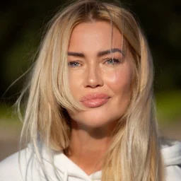 Russian MILF gets fucked by her husband and his best friend