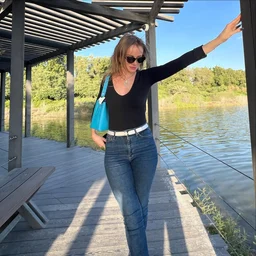 (Real cosplayer) Alice sucks deep and crazy