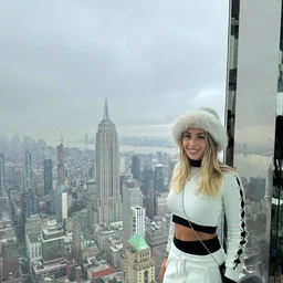 JUY-883 A married woman who keeps tweaking my nipples and makes me erect with a smile Tomoda Maki