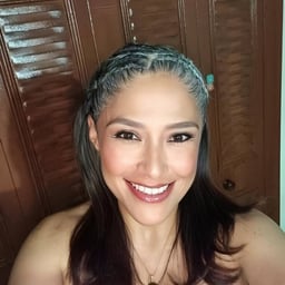 Amateur variety show limited to highly educated female college students walking around town! Through the 