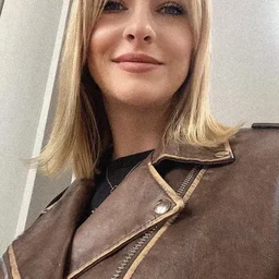 Sticky and sticky! Beautiful boss who sucks the whole dick