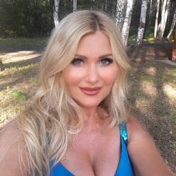 WAAA-190 I was in the same room with my virgin subordinate on a business trip. I discovered that he turned out to be a masochist with a superb cock, so I squeezed the male orgasm and continued to ejaculate until the morning. Mei Satsuki