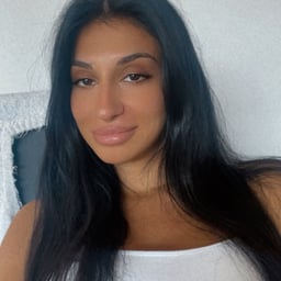 6EVA-087 Swimsuit sex in a pool pick-up! All the beauty club members are shaking their butts, and next to them, a junior is panting lol. He thrusts his big cock into a fair-skinned beautiful woman who wants to have an affair and cums inside her!