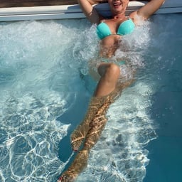 [Mary Jane] Schoolgirl's Hips Billiards Club Sobu Edition