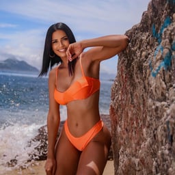 JUQ555 Magical sex appeal, love-hungry I cup. Large newcomer Miki Mihama 32 years old AVDEBUT