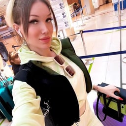 The little fox fucks the good man_The sexy mature woman with big breasts takes a shower and eats some fruit before starting to fuck. She sucks and licks the dick in front of the camera, rubs her big breasts, and fucks her hard.