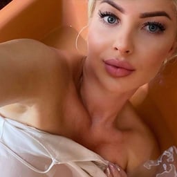 The fingertips of Lepu, the harasser of the threatening group, caressing the raw thighs... the treasure that Ji ○ rubs on the buttocks... the slender female college student, unable to resist because of fear