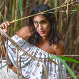 A brain bug woman who gets blown away by a sex addictive oil massage! Shrimp warps and incontinence screams with unstoppable vaginal orgasm!