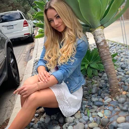 JUFE485C Beautiful married woman's sticky sweet kisses and high class lingerie SEX My uncle's wife from the city seduces me who grew up in the countryside.