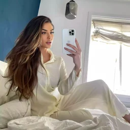 Tattooed hunk VS four beauties!