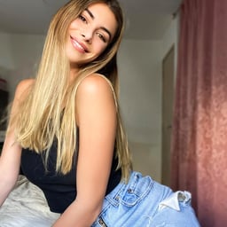 CLUB-599 I took my drunk female boss to a hotel and even if she found out, I was ready to lecture her and take care of her. When I was doing slow piston, I felt it while pretending to be asleep, so I ejaculated continuously.