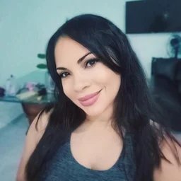 () Live broadcast of passionate 4P multiplayer sports between two men and women in a hotel...