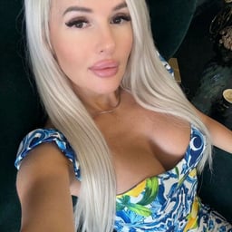 The plump one-liner is so beautiful that I want to lick it.