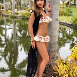 Two beautiful young ladies interacting live at home_# Female Anchor_#Sisters