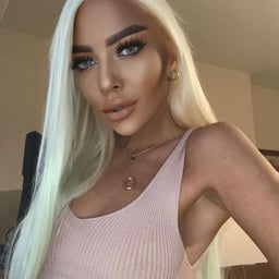 When I get horny at work, my senior at work gets spoiled and gives me a blow job. Semen collected in a pan.