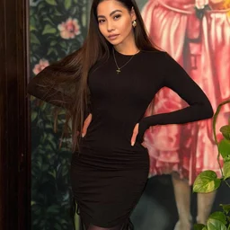 Fresh meat gets creampied in the face by a handsome man