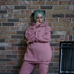 She seems to be a quiet girl, but her service is excellent and she is very cooperative and proactive in all her actions.