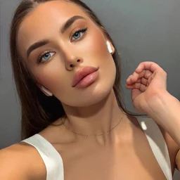 (Chinese subtitles) A ​​stupid plump black hottie who knows nothing about the world has a body that is prone to orgasm and has become a bitch god who can do without a condom.