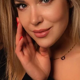 [Your Sharing Actress Passion 4P] The whole process is exposed, deepthroating the pussy, and the mouth is so dry that the pussy vomits, and she pees directly in the mouth for her to drink. She fucks her in all kinds of ways on the bed, and swallows semen 