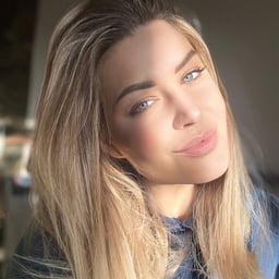 :GS-321 When I came home drunk, I found my neighbor's only daughter, whose parents both worked, squatting in front of the door with her panties exposed, and I was seduced. GS-321 When I came home drunk, I found my neighbor's only daughter, whose parents both worked, squatting in front of the door with her panties exposed, and I was seduced.