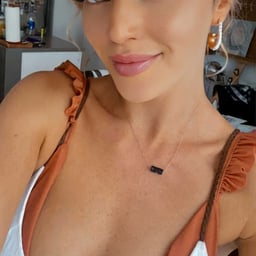 :The No. 1 high-class hostess who never sleeps with customers, even though she is extremely lewd, explodes with frustration and becomes like the same apartment! The No. 1 high-class hostess who never sleeps with customers, even though she is extremely lewd, explodes with frustration and becomes like the same apartment!