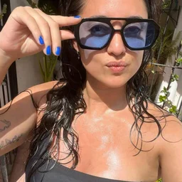 Lustful sexy shemale