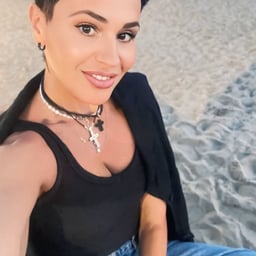 In order to borrow money from loan sharks, his younger brother Akari Nog was imprisoned by the gangster brother for 10 days and used his body - Akari Noh.