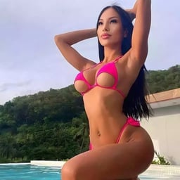 The innocent sister's big breasts are tempting, and her moans will instantly revive you with full blood.