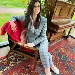 :The mother trains her daughter, and the daughter wants her father. She shows her face and shows her passion throughout the whole process. Her hairless pussy is seduced by her eroticism, and her mother uses a double-ended prop to penetrate her pussy. She m The mother trains her daughter, and the daughter wants her father. She shows her face and shows her passion throughout the whole process. Her hairless pussy is seduced by her eroticism, and her mother uses a double-ended prop to penetrate her pussy. She m