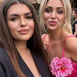 Aunty housekeeper 01 who can't say no to creampie sex when asked by a younger boy. Taking advantage of her kindness!