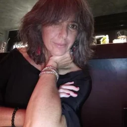 Beautiful and sweet girl! Haven’t broadcast it for a long time! Shirt open, black stockings, vibrator and dildo, expression on expression of enjoyment