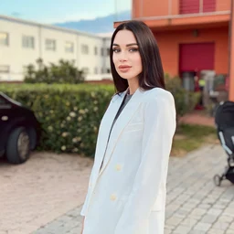 Although it’s tacky, it looks great after taking off your clothes! Romance novelist makes AV debut! A 20-year-old literary girl with beautiful big breasts and an F cup who lacks love experience, Usami Yuna FPRE106