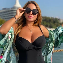 Brother with tattoos on his back fucks his sexy wife hard