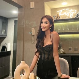 Beautiful girl rejuvenates after school and ejaculates for healing!