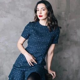 A woman who is full of dissatisfaction with her boyfriend...is very interested in other people's dicks!