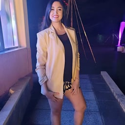 The 20-year-old white tiger female college student uses a fake cock to masturbate on the bed and her white juices flow out! Yes