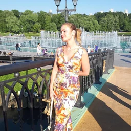 Amateur selfie of a 19-year-old girl with a pink pussy who is shy and nervous. She is fucked wildly by her brother and asks to be gentle. A large amount of creampie flows into her anus.